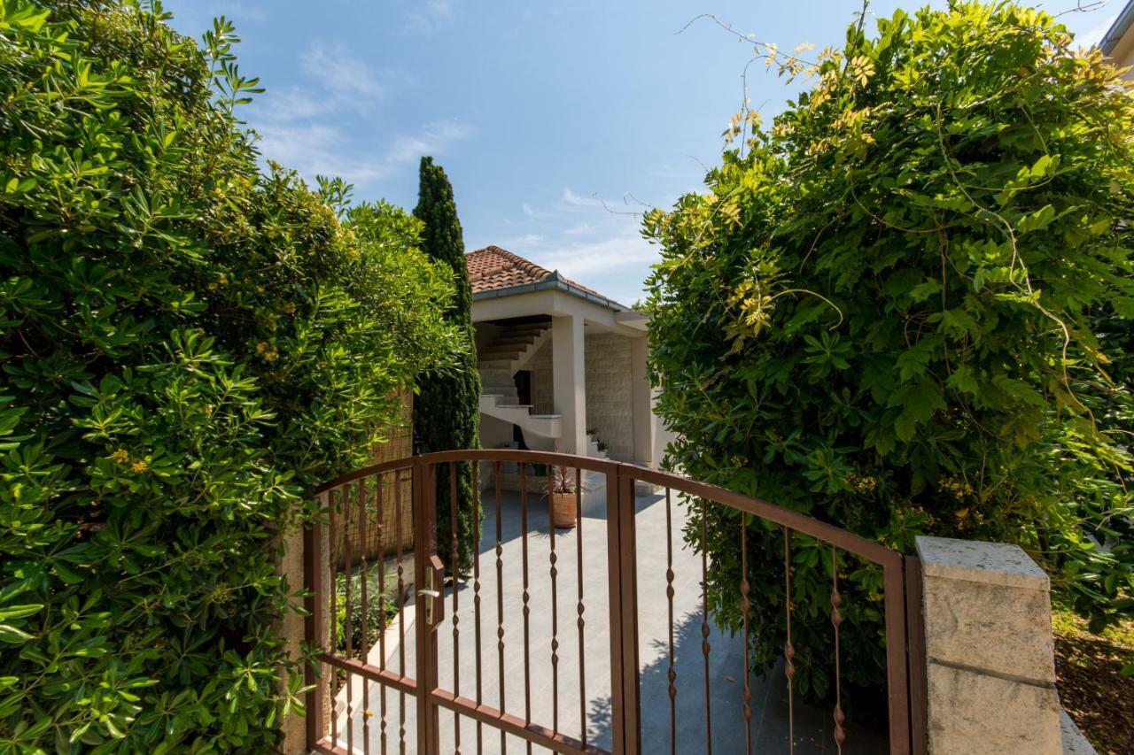 Holiday home Ruzmarin Trogir Zewnętrze zdjęcie