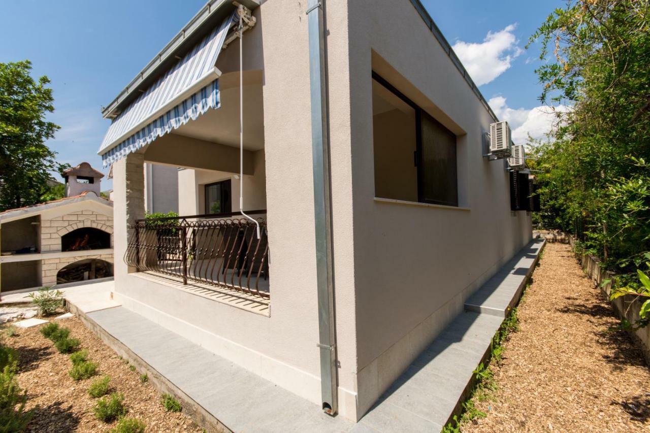 Holiday home Ruzmarin Trogir Zewnętrze zdjęcie