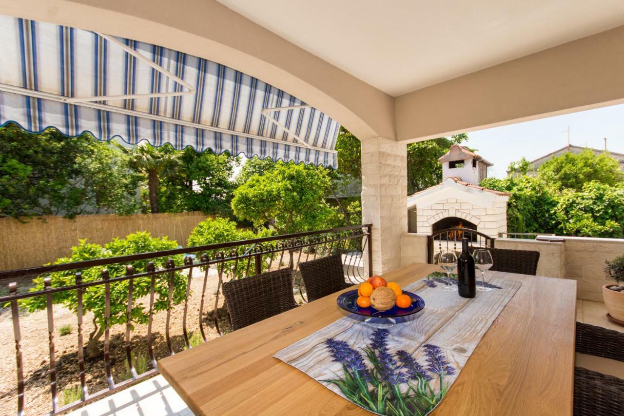 Holiday home Ruzmarin Trogir Zewnętrze zdjęcie