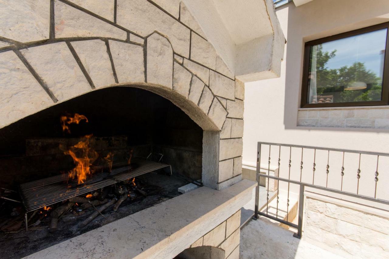Holiday home Ruzmarin Trogir Zewnętrze zdjęcie